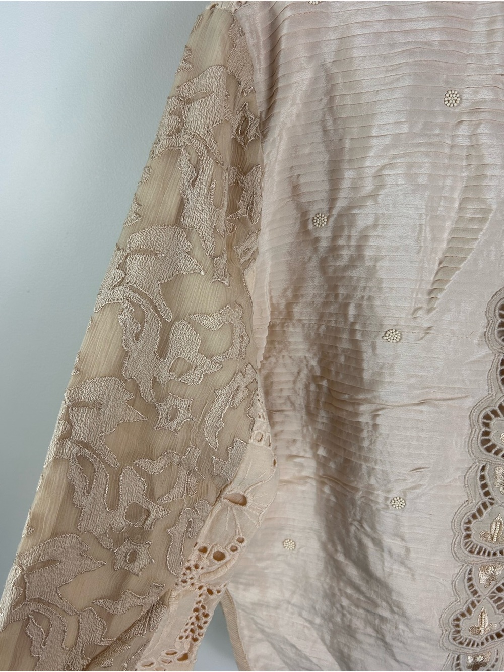Sundance Cream Embroidered Boho Top with Tie Front GORGEOUS - Picture 4 of 10